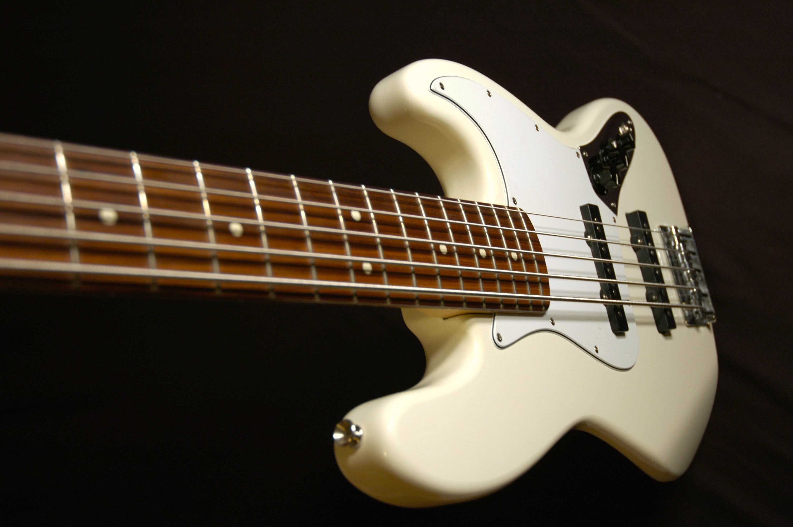 Fender J Bass