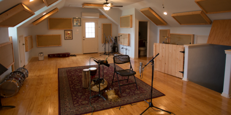 The tracking room with overdub recording setup.